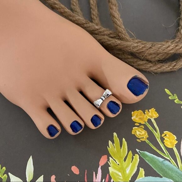 Sterling Silver Bow Toe Ring Midi Ring - Picture 1 of 4